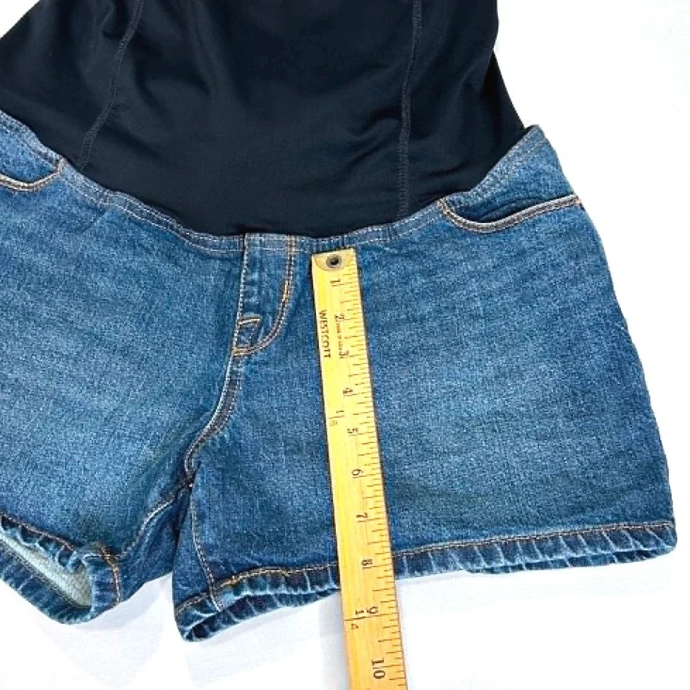 Isabel Maternity by Ingrid & Isabel Denim Midi Shorts Blue Size 10 Full Panel